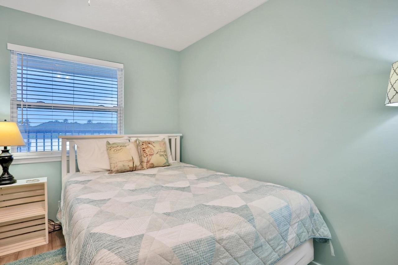 Apartment 306 Coral Sands *